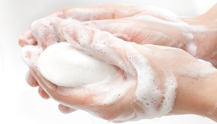 The differences between bar soap and liquid soap