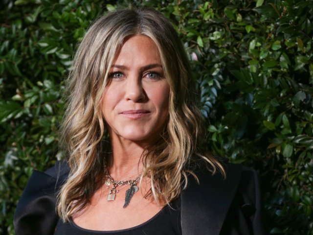 Jennifer Aniston Makes 50 Look Like 30 — Here's How She Gets Such Flawless Skin